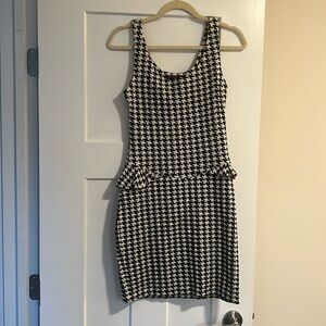 Betsy Johnson houndstooth cotton dress
